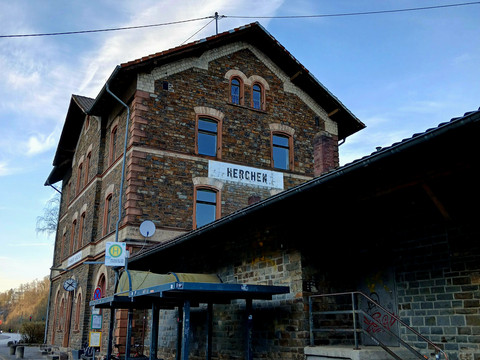 Herchen Bahnhof.jpg