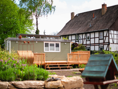 Ilsehof in Osterwieck OT Stötterlingen - Außenansicht mit Garten