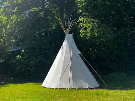 Knaus Campingpark Wingst Tipi