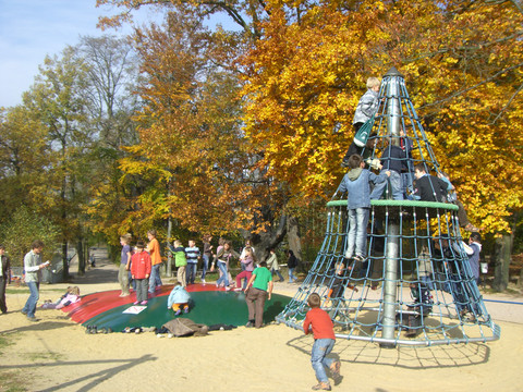 Spielplatz - Tierpark Hirschfeld