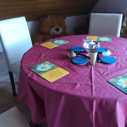 Ferienwohnung Luxberg Essbereich.jpg