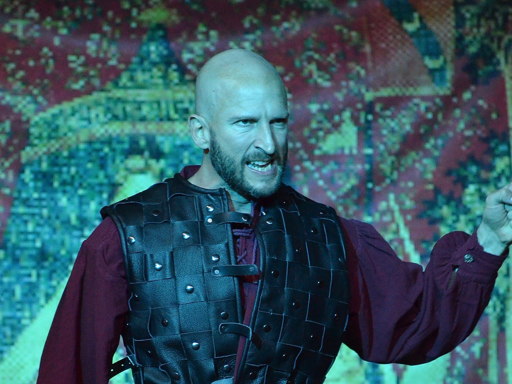 Karl-BenjaminWerth c Daniela Dembert.jpg Operndarsteller in der Widukind Oper