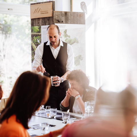 Exklusives Erlebnis Rum Schokolade Degustation Schokolade Verteilen Exklusives Erlebnis Rum Schokolade Degustation Schokolade Verteilen