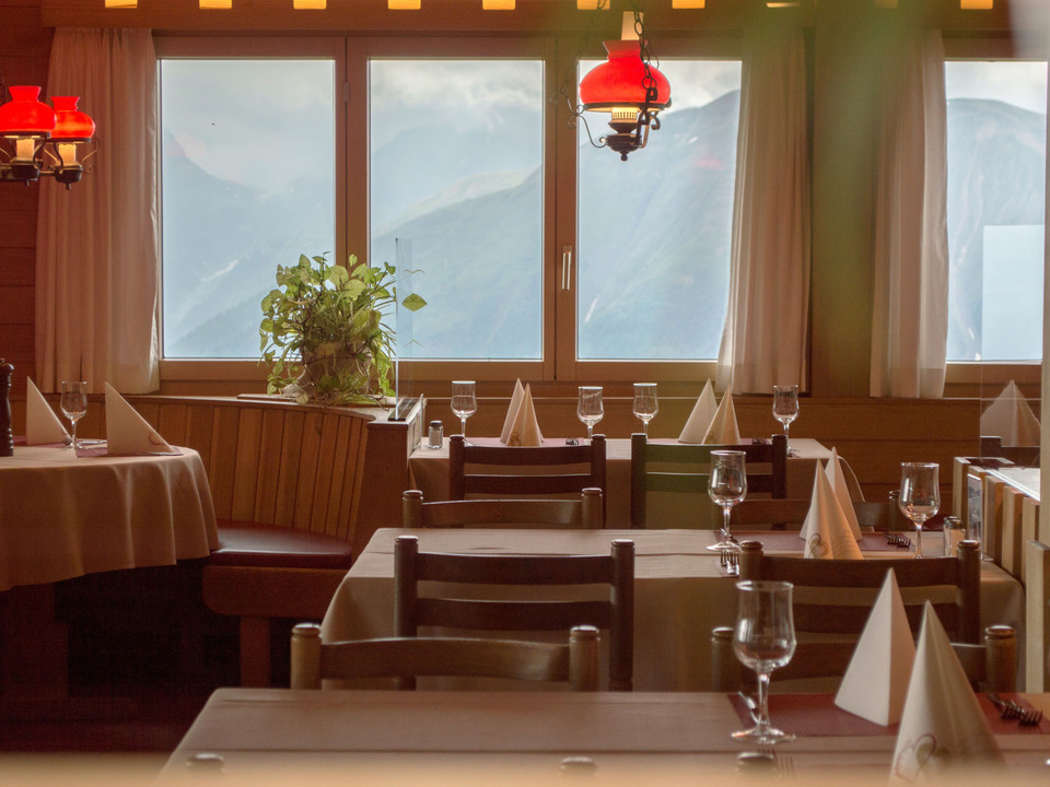 Restaurant Eggishorn.jpg