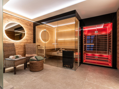 Sauna und Infrarotkabine