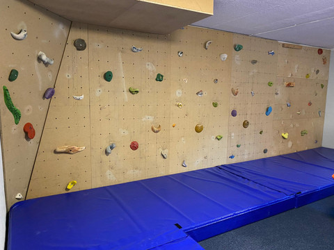 Boulderwand Jh- Altenberg