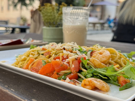 Café Johann, Tellergericht