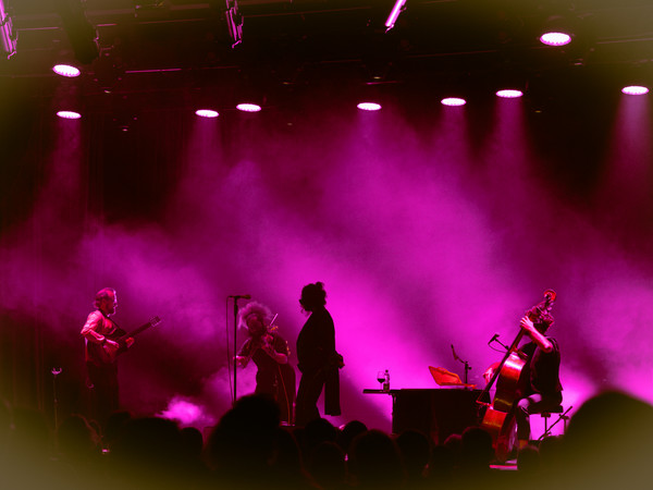 Arooj Aftab_c_Arpan_Joost_2.jpg