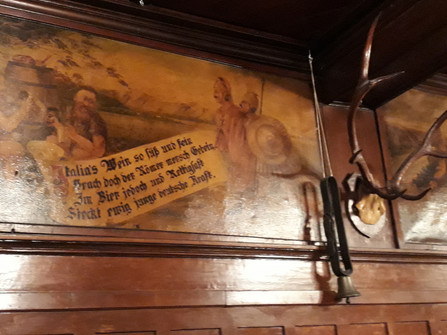 Haxenbraterei, Wandbild