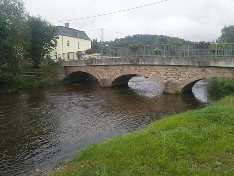 Bruecke-in-Cunnersdorf.jpg