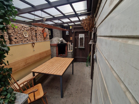 Grillmöglichkeit bei der überdachten Terrasse