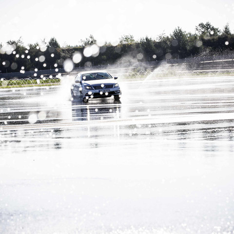 SkidPad at the DEKRA Lausitzring SkidPad des DEKRA LausitzringsSkidPad at the DEKRA Lausitzring