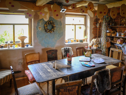 Blick in Flechtwerkstatt