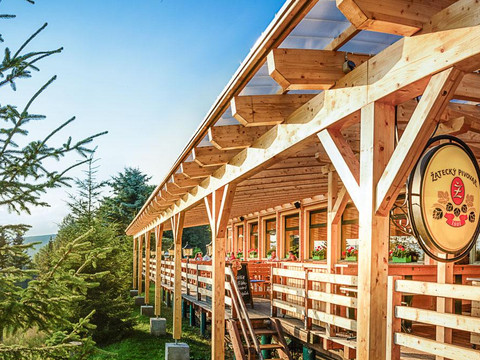 Unsere große Sommerterrasse