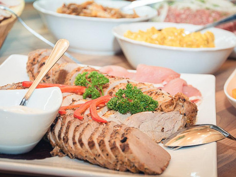 Große Salatauswahl, Vorspeisen und Leckereien