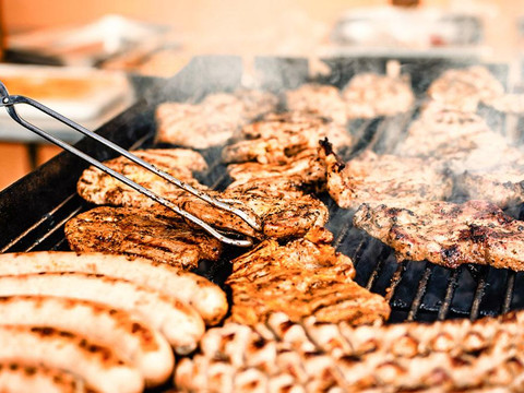 Großes Grillbuffet im Rahmen der Halbpension