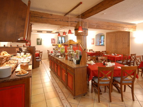 Frühstücksbuffet im Raum Kupferkeller