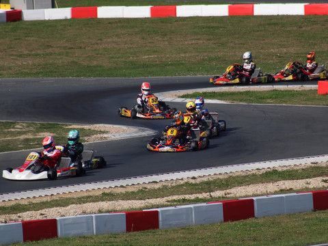 Motorsportevent auf der Outdoorstrecke der Arena E Mülsen.jpg