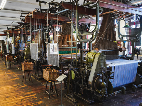Jacquardweberei im Textil- und Rennsportmuseum