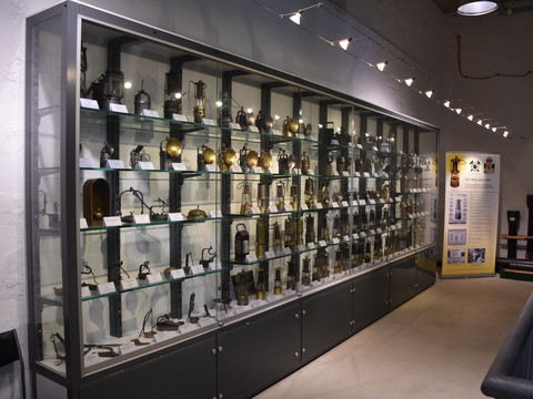 Heimat- & Bergbaumuseum Reinsdorf - Grubenlampenausstellung
