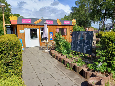 Wingst_La Creperie Elsner_ Eingang