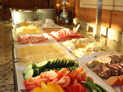 Der Tag beginnt mit einem ausgiebigen Frühstück