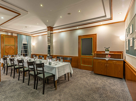 Landgasthof Seebeck Kaminzimmer1.jpg