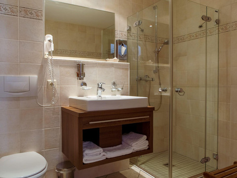 Ettrich's Hotel Deluxe Zimmer Bad