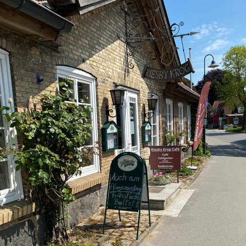 Eingang_Riesby_Krog.jpg