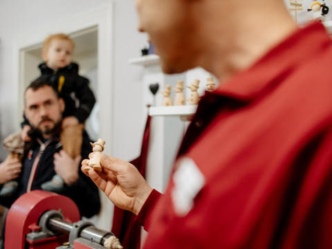 Manufaktur Hobler in Grünhainichen im Rahmen der Tage des traditionellen Handwerks im Erzgebirge
