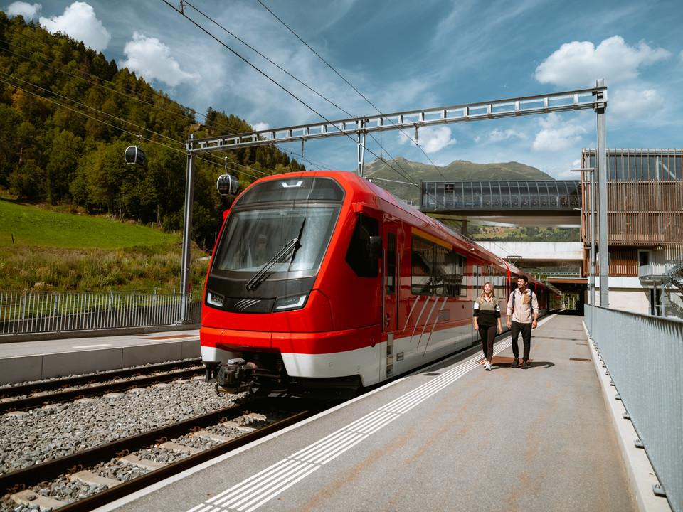 Bahnhof-Matterhorn-Gotthard-Bahn.jpg