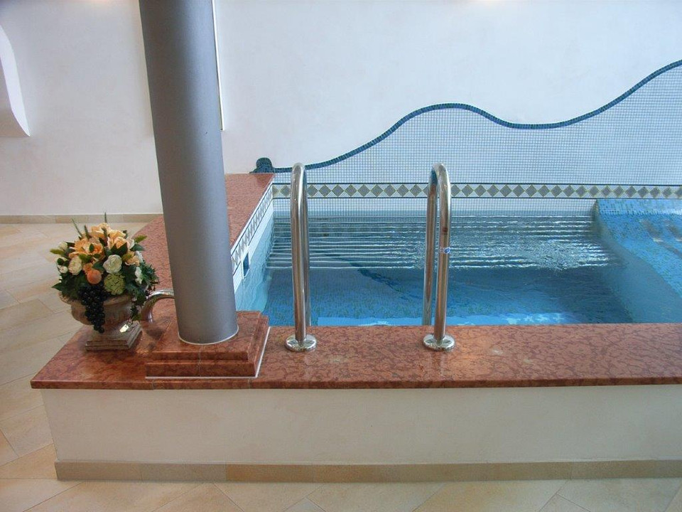 Wellnessoase Riederhof.jpg