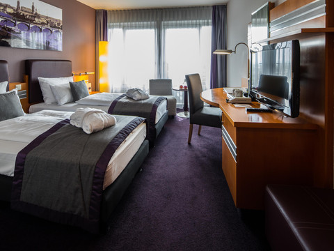 Superior Zimmer Twin