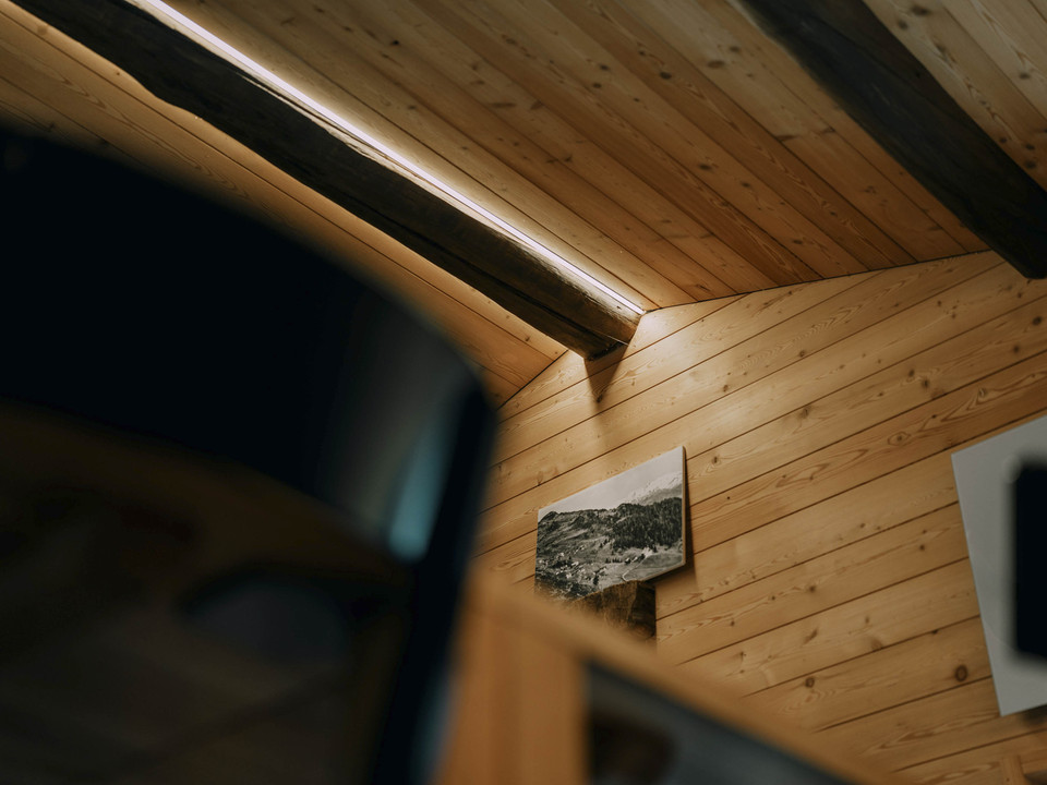 Co-Working Space auf der Bettmeralp bei der Kapelle Maria zum Schnee Co-Working Space auf der Bettmeralp bei der Kapelle Maria zum Schnee