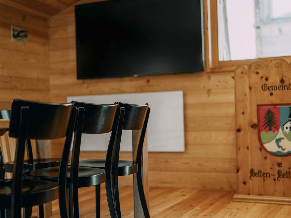 Co-Working Space auf der Bettmeralp bei der Kapelle Maria zum Schnee Co-Working Space auf der Bettmeralp bei der Kapelle Maria zum Schnee