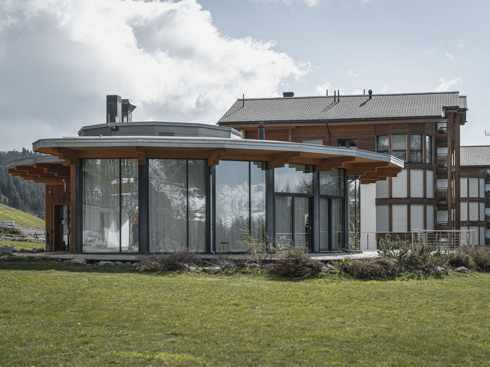 Co Working Space Royal Riederalp im Sommer in der Aletsch Arena Co Working Space Royal Riederalp im Sommer in der Aletsch Arena