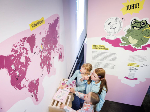 Museum Industriekultur - Ausstellung „von Kohle, Kröten und Moneten - eine Kinderausstellung über Geld“ Museum Industriekultur - Ausstellung „von Kohle, Kröten und Moneten - eine Kinderausstellung über Geld“Museum Industriekultur - Exhibition "Of coal, toads and money - a children's exhibition about money"Museum Industriekultur - Tentoonstelling "Van kolen, padden en geld - een kindertentoonstelling over geld".