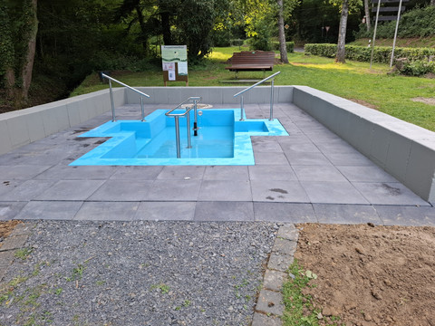Kneippbecken Herchen.jpg