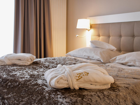 Suite mit Bademantel