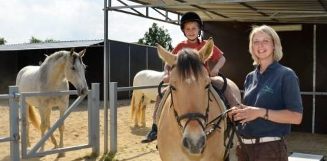 Weichaer Hof Ferienwohnungen - Reitschule