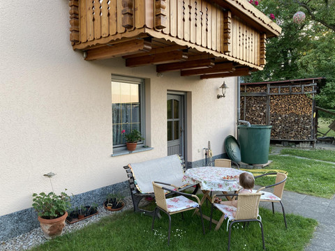 8B2E87F4-FA13-4AAD-B30B-56B553BDC0D3