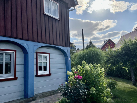 BE8AE652-9AEF-48C9-88CC-F49295F576AA