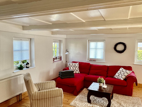 C60B29B4-6BA1-48B8-9817-D4B3FE7244EE