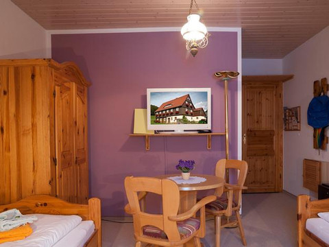 Beispiel Zweibettzimmer Gästehaus "Auf der Heide"