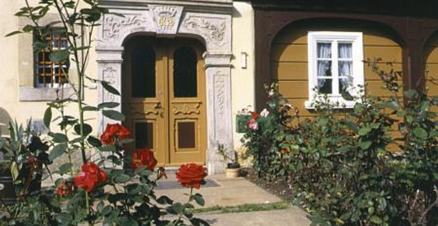 Türstock ( Eingang "Am Heideborn" )