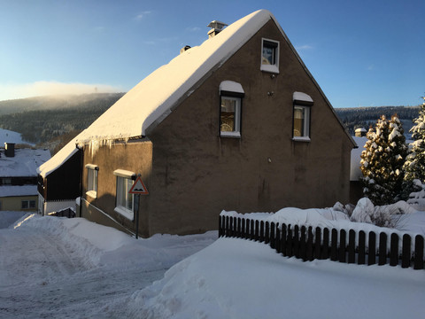 Haus im Winter