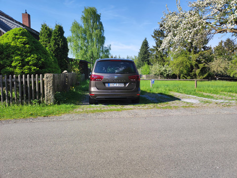 Parkplatz vorhanden