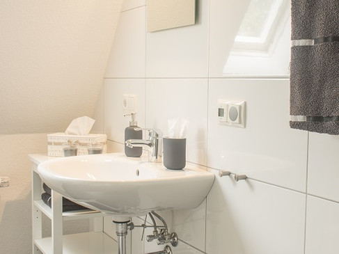 7Badezimmer.jpg