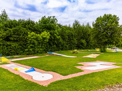 Campingplatz Regenbogen in Bad Gandersheim - Minigolfplatz