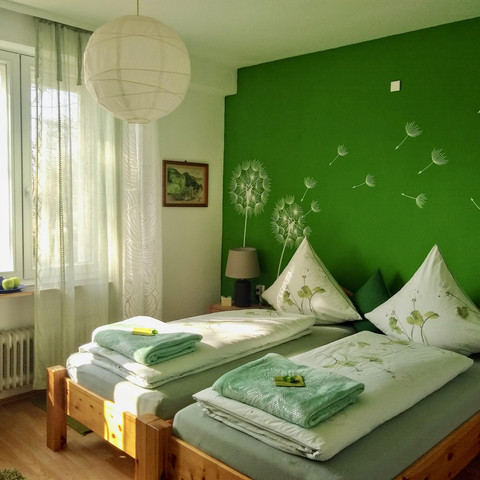 Grünes Schlafzimmer